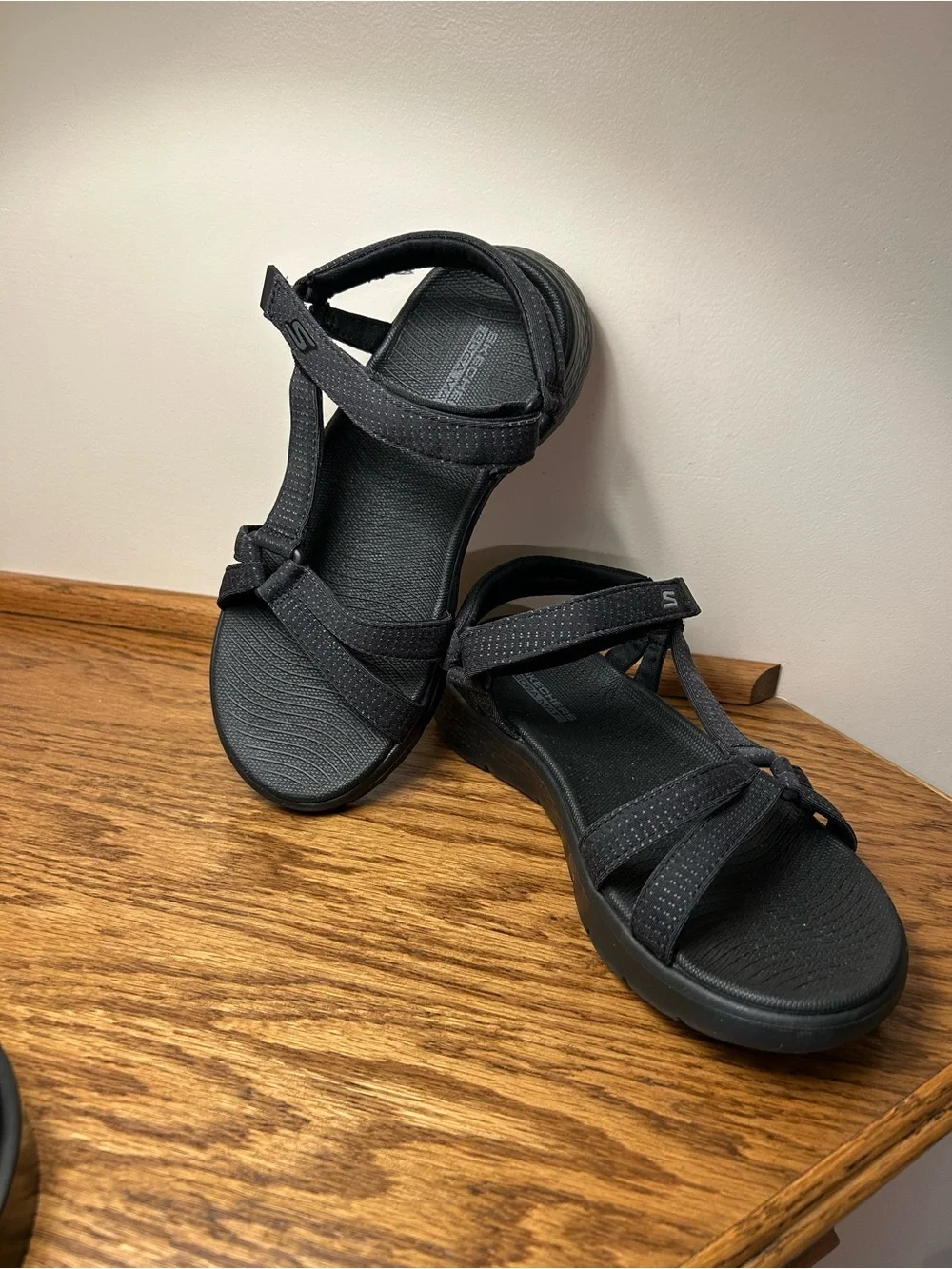 Skechers Black Goga Mat Strappy Sport Sandals